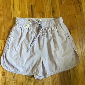 Madewell Lilac crinkle cotton dolphin hem shorts XS